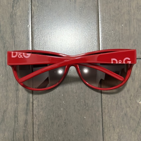 Y2K Vintage D&G Sunglasses with Case - Picture 2 of 14